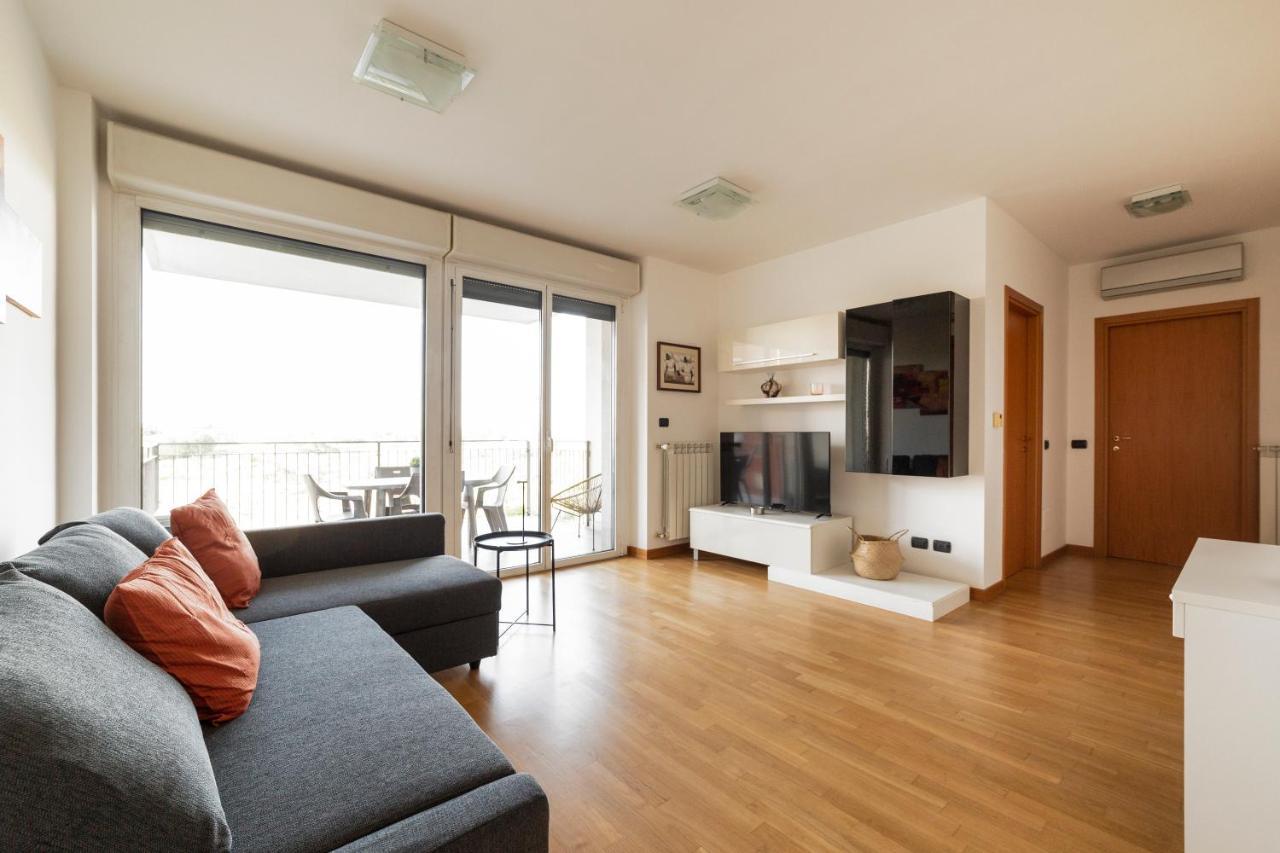 Апартаменты Milano Rogoredo Apt With Terrace! Экстерьер фото