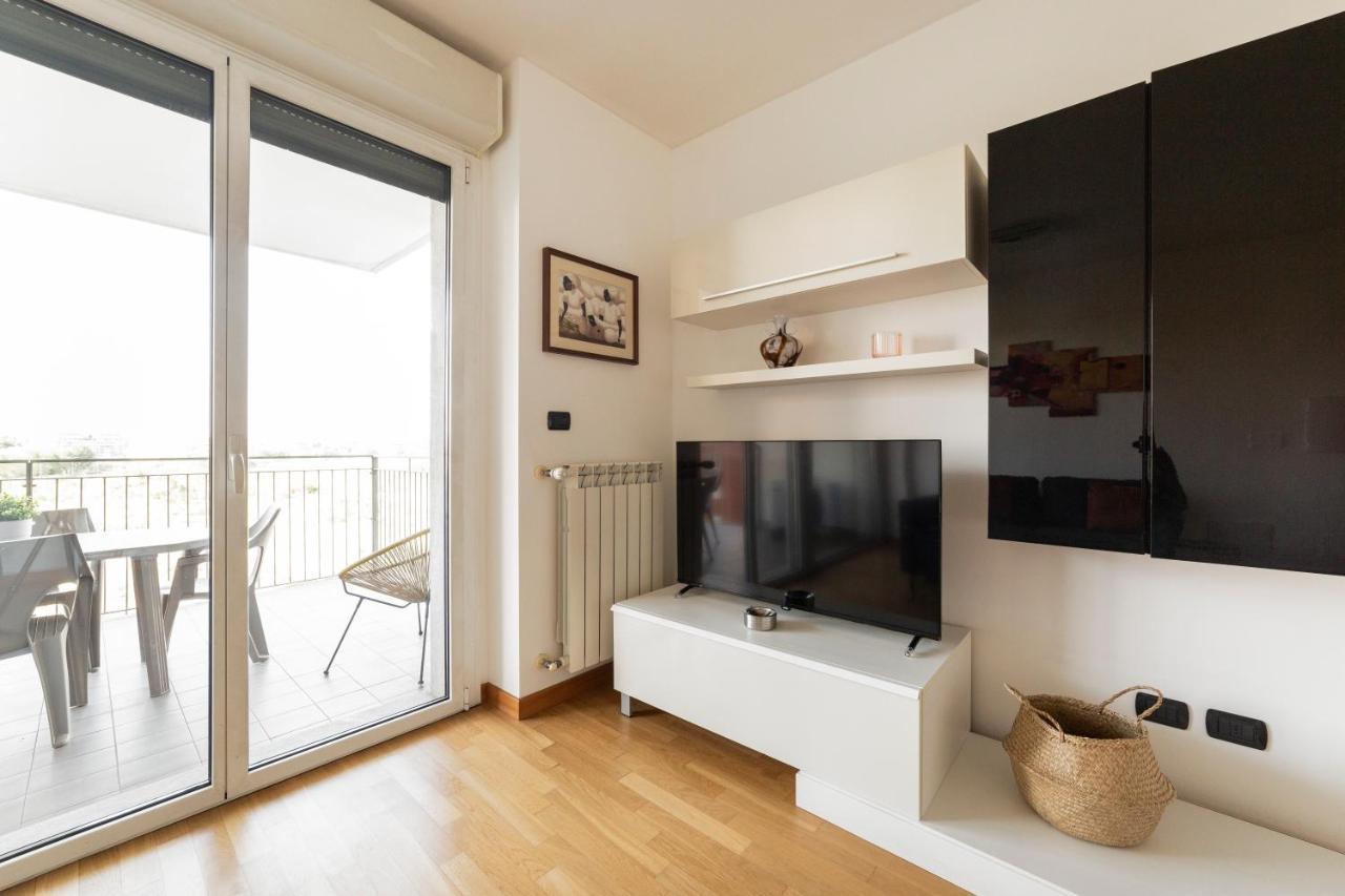 Апартаменты Milano Rogoredo Apt With Terrace! Экстерьер фото